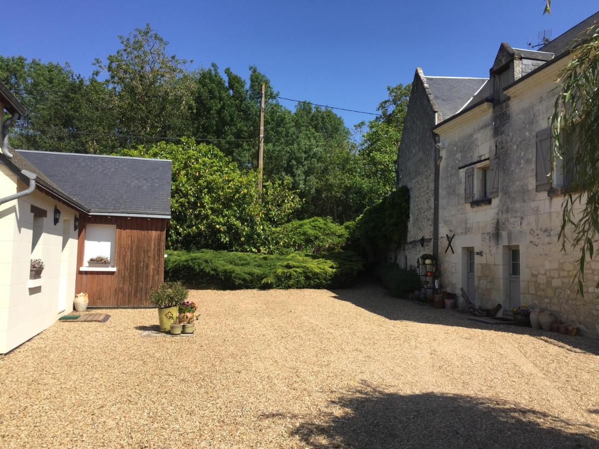 Gite de La Cale de la Clauderie Rigny-Ussé Extérieur photo