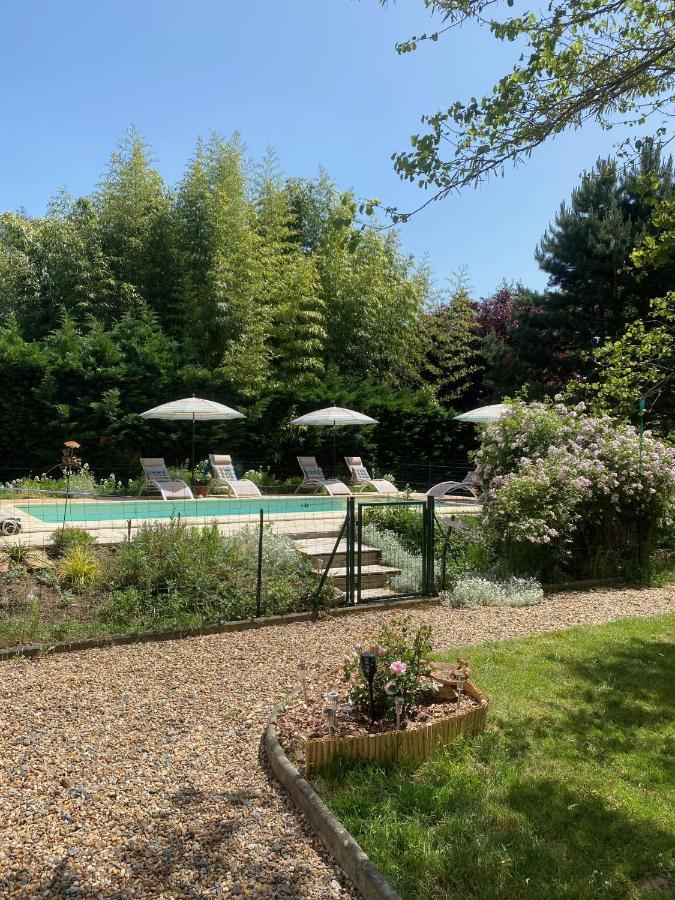 Gite de La Cale de la Clauderie Rigny-Ussé Extérieur photo