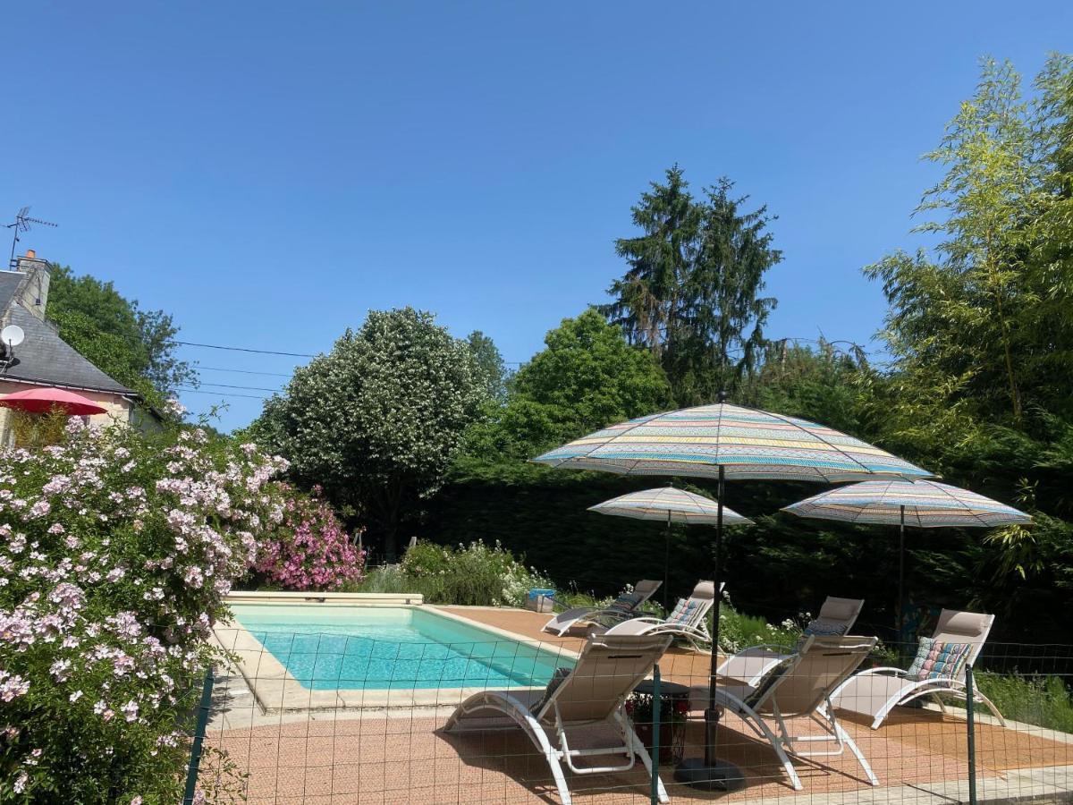 Gite de La Cale de la Clauderie Rigny-Ussé Extérieur photo