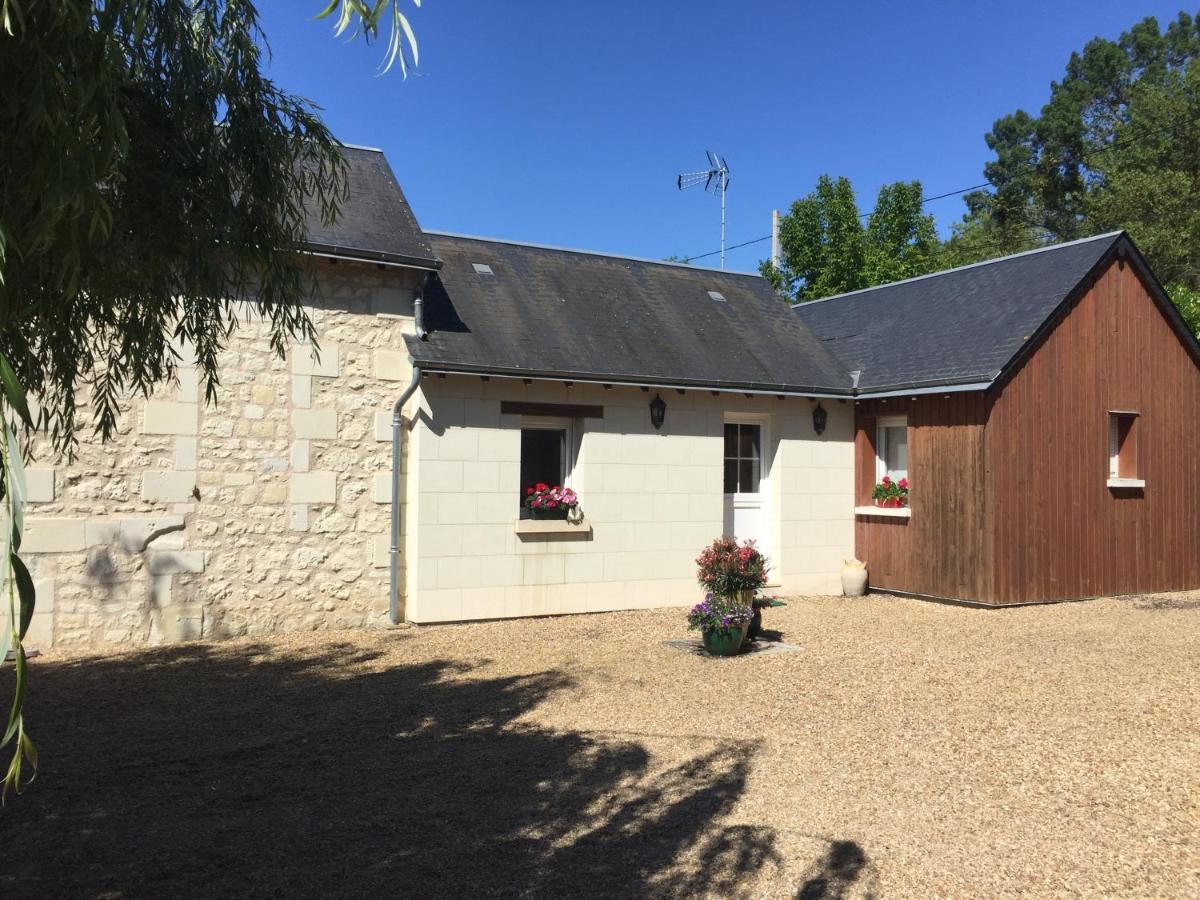 Gite de La Cale de la Clauderie Rigny-Ussé Extérieur photo