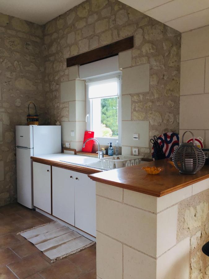 Gite de La Cale de la Clauderie Rigny-Ussé Extérieur photo